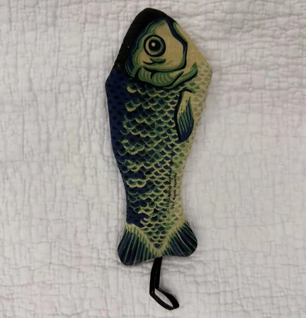 Vintage Fish Pan Holder Sleeve